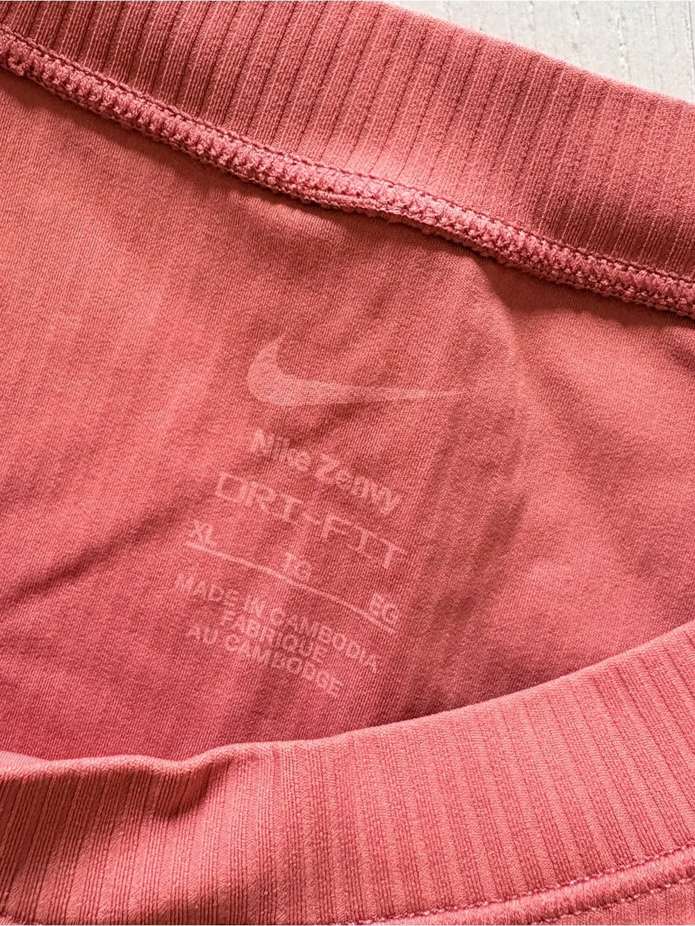 Nike Rust Red Ribbed Trim Tank Top - Picture 3 of 3
